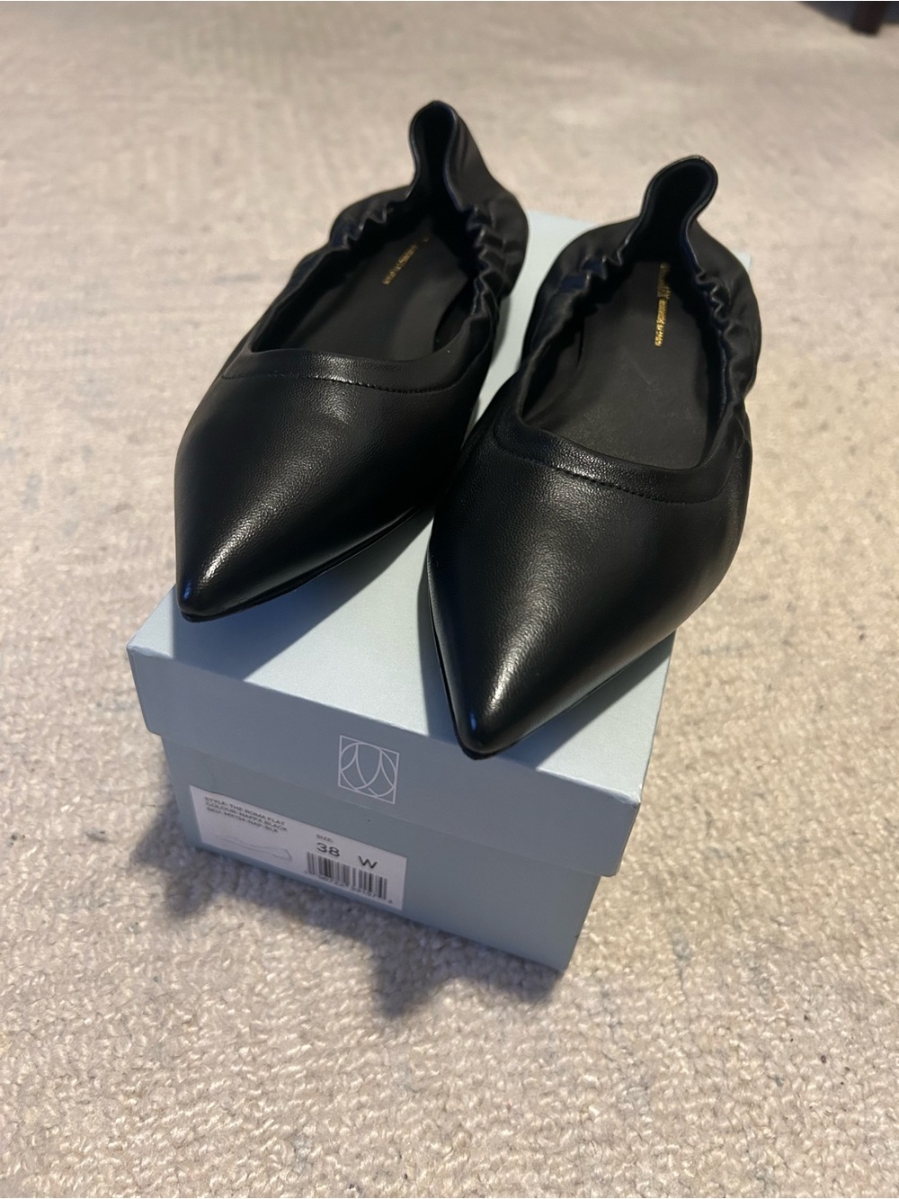 Margaux The Roma Flat Nappa Black Flats
Size 38W
